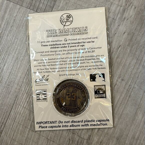 Don Mattingly #23 Immortals 2005 Medallion Collection New York Post Yankees Coin - Picture 5 of 7